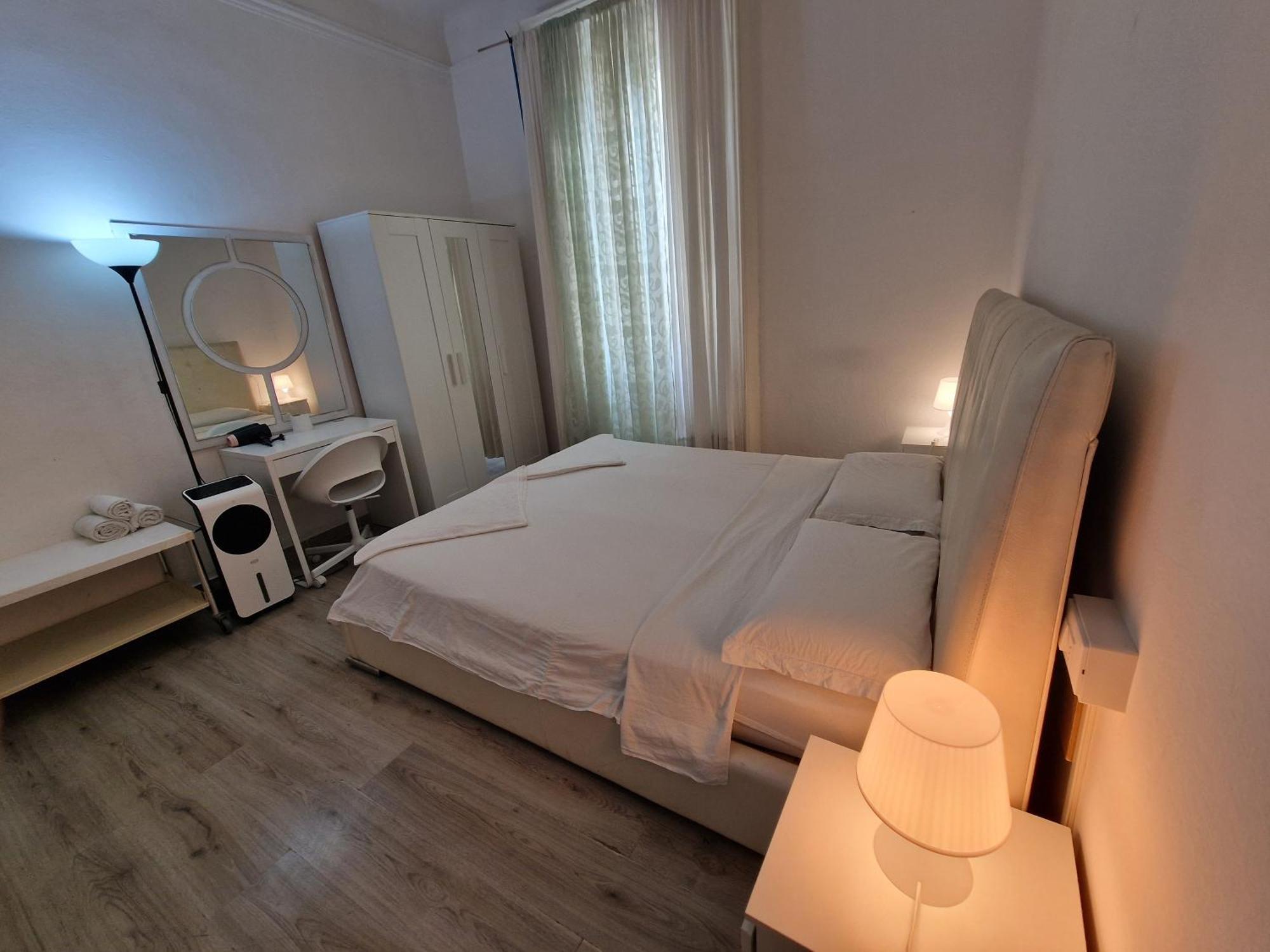 House In The City Center-Casa Nel Centro Della Citta — Foto 2